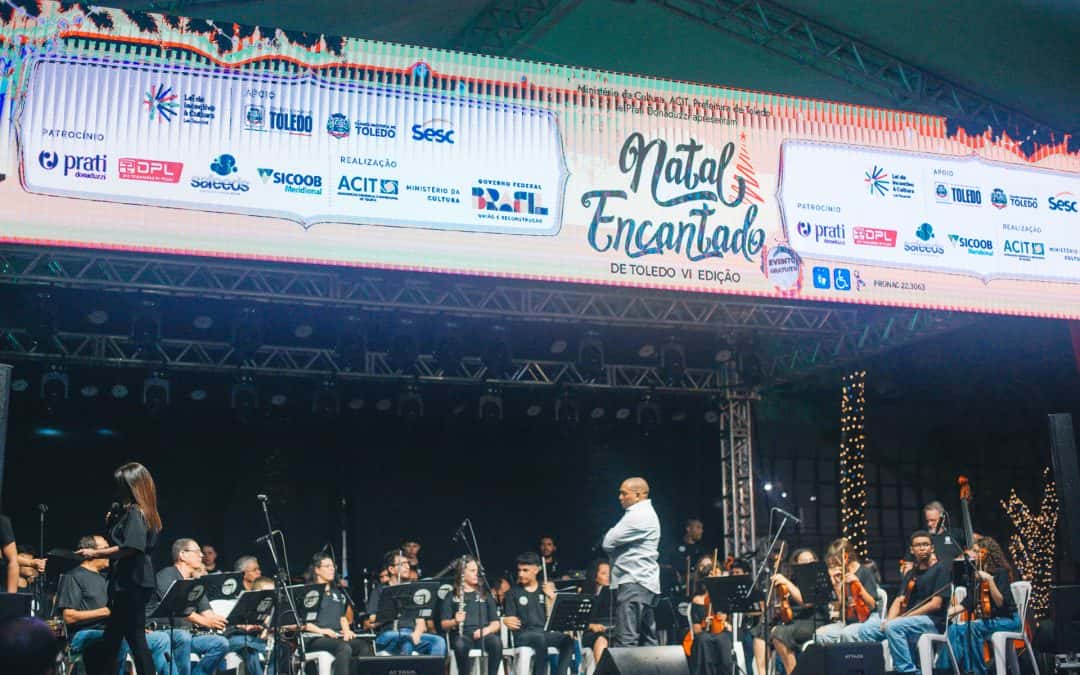 Banda Sinfônica Maestro Morales se apresentou no Natal Encantado de Toledo